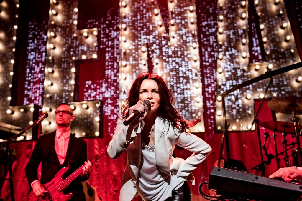 Lena PH på turné med succéshow